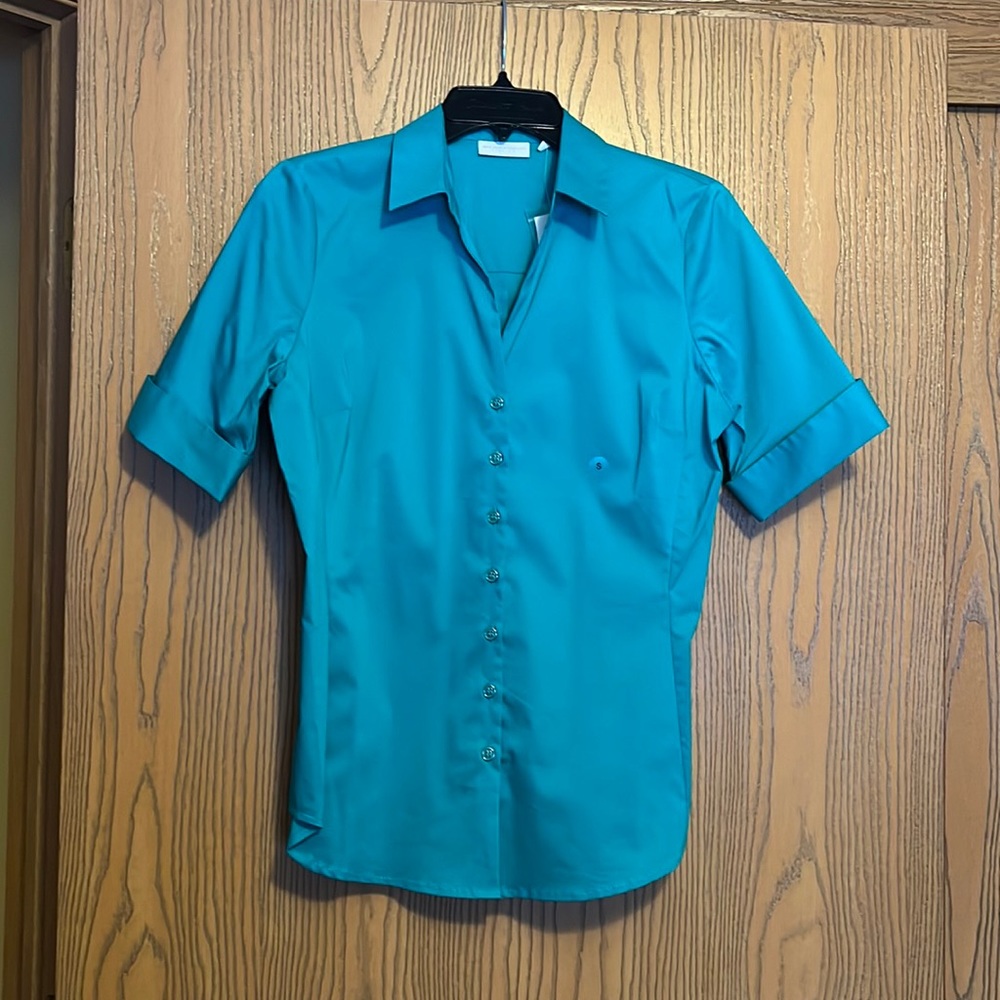 New York & Company Short Sleeved Button Down Blouse